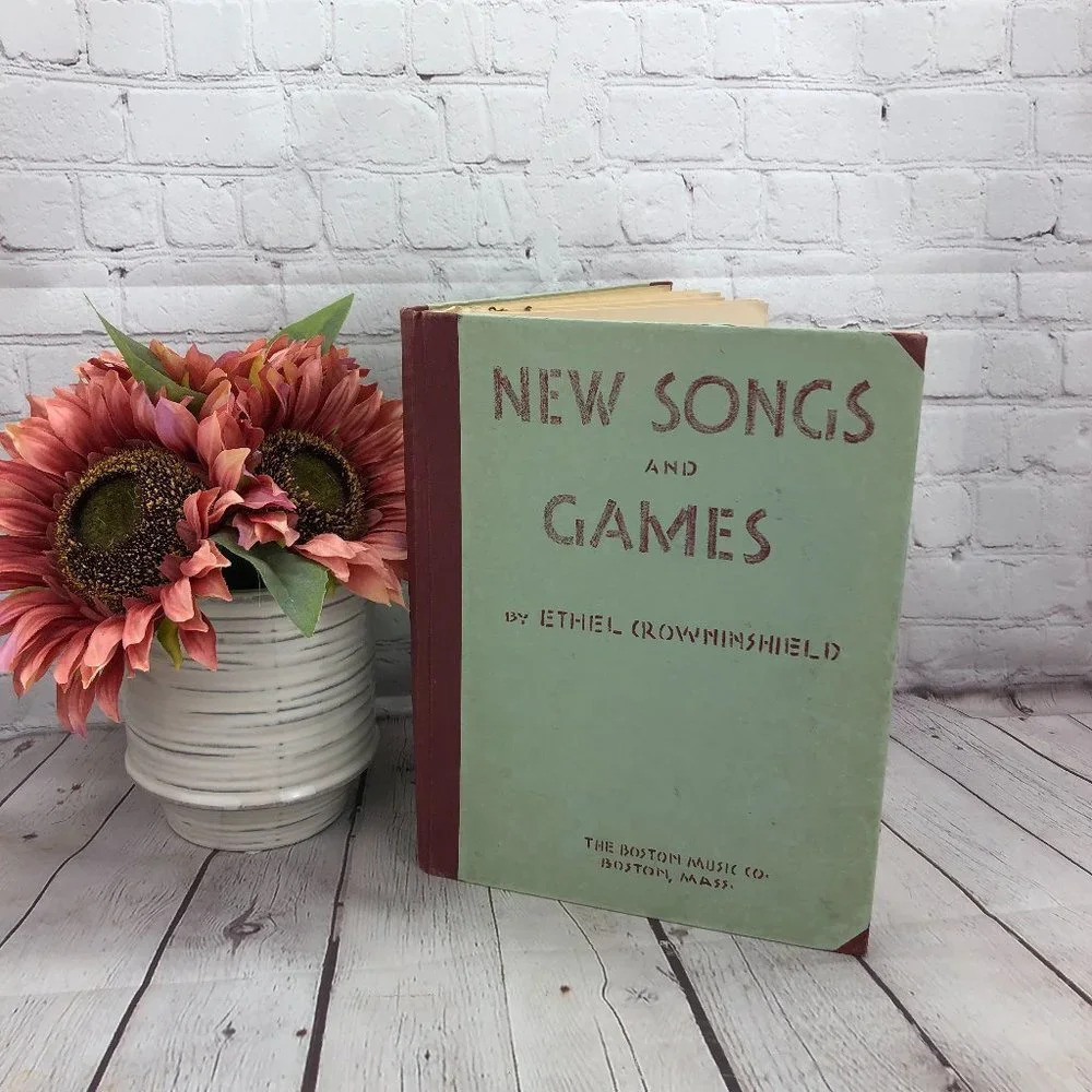 Vintage New Songs games book 1941